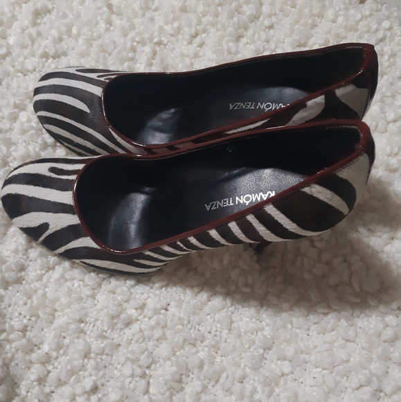 ❤️Ramon Tenza beautiful strip heels - Picture 4 of 5